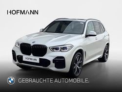 Mineralweiß metallic Gebraucht 2022 BMW X5 M Sport SUV | 62.803 € (Fairer Preis)