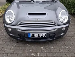 Grau Gebraucht 2003 Mini Cooper S Kleinwagen | 5.350 € (Fairer Preis)