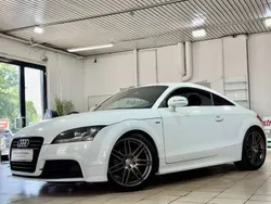 Gletscherweiss metallic Gebraucht 2012 Audi TT S-Line Coupé | 15.980 €