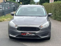 Rot Gebraucht 2016 Ford Focus Business Edition Limousine | 6.995 € (Guter Preis)