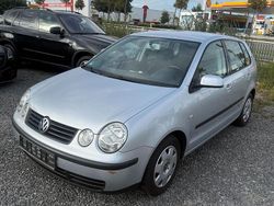 Silber Gebraucht 2002 VW Polo Kleinwagen | 1.900 € (Etwas zu teuer)