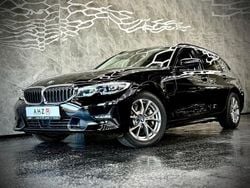 Schwarz Gebraucht 2021 BMW 330e Sport Line Kombi | 23.900 € (Guter Preis)