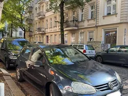 Blau Gebraucht 2006 VW Golf V Limousine | 3.000 € (Etwas zu teuer)