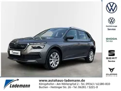Graphitegrau Gebraucht 2024 Skoda Kamiq Ambition SUV | 23.360 € (Fairer Preis)