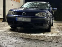 Blau Gebraucht 2000 VW Golf IV Kleinwagen | 1.397 € (Fairer Preis)
