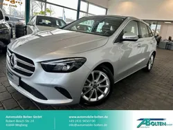 Silber Gebraucht 2022 Mercedes B200 Van / Kleinbus | 28.690 € (Fairer Preis)