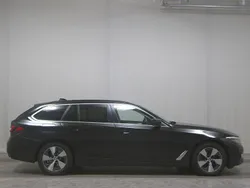 Schwarz Gebraucht 2021 BMW 520 Performance Kombi | 21.980 € (Guter Preis)