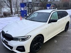 Weiß Gebraucht 2020 BMW 330 M Sport Kombi | 24.400 € (Guter Preis)
