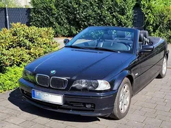 Schwarz Gebraucht 2002 BMW 320 Cabriolet Sport Line Cabrio | 10.900 € (Fairer Preis)
