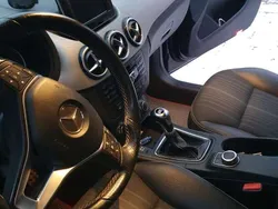 Mercedes B200