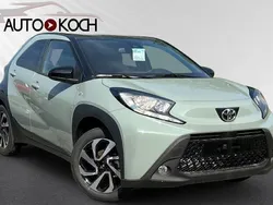 Grün Neu 2025 Toyota Aygo Team Kleinwagen | 18.590 €