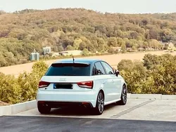 Weiß Gebraucht 2015 Audi S1 Sportback Kleinwagen | 18.900 € (Fairer Preis)