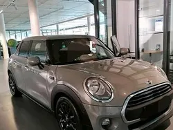 Grau Gebraucht 2019 Mini ONE Kleinwagen | 18.450 € (Etwas zu teuer)