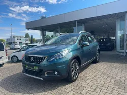Emerald crystal metallic Gebraucht 2019 Peugeot 2008 Allure SUV | 10.990 € (Guter Preis)