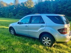 Silber Gebraucht 2006 Mercedes ML350 SUV | 9.500 €