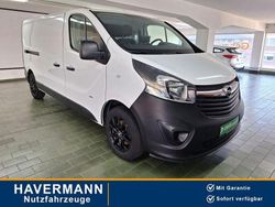 Weiß (casablancaweiss/glacier/arctic w) Gebraucht 2017 Opel Vivaro Van | 13.590 € (Fairer Preis)