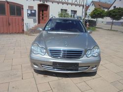 Gold Gebraucht 2005 Mercedes C180 Avantgarde Kombi | 3.500 € (Teuer)