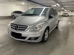 Silber Gebraucht 2010 Mercedes B200 Van / Kleinbus | 7.900 € (Fairer Preis)