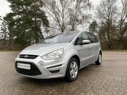Silber Gebraucht 2015 Ford S-MAX Titanium Van / Kleinbus | 8.990 € (Superpreis)