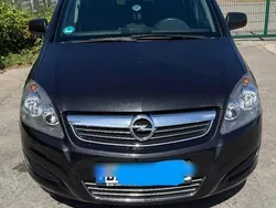 Schwarz Gebraucht 2013 Opel Zafira Van / Kleinbus | 4.300 € (Etwas zu teuer)
