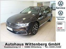 Schwarz Gebraucht 2020 VW Passat GTE Kombi | 25.989 € (Fairer Preis)