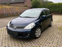 Blau Gebraucht 2008 Nissan Tiida Limousine | 3.200 € (Etwas zu teuer)