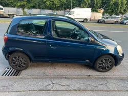 Blau Gebraucht 2003 Toyota Yaris Kleinwagen | 1.000 € (Fairer Preis)