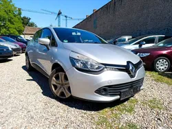 Silber Gebraucht 2013 Renault Clio IV Dynamique Limousine | 4.950 € (Fairer Preis)