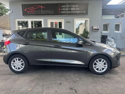 Grau Gebraucht 2018 Ford Fiesta Cool & Connect Kleinwagen | 7.350 € (Fairer Preis)