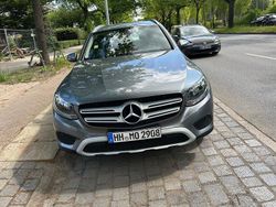 Grau Gebraucht 2016 Mercedes GLC250 SUV | 22.999 € (Fairer Preis)