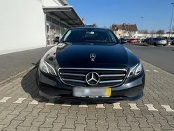 Schwarz Gebraucht 2019 Mercedes E220 Limousine | 25.499 € (Guter Preis)