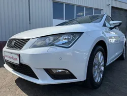 Weiß Gebraucht 2016 Seat Leon ST Style Kombi | 6.900 € (Fairer Preis)