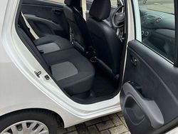 Weiß Gebraucht 2010 Hyundai i10 Edition Kleinwagen | 3.200 € (Etwas zu teuer)