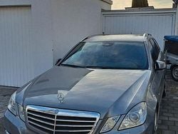 Schwarz Gebraucht 2011 Mercedes E250 AMG line Kombi | 10.600 € (Guter Preis)