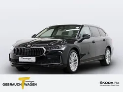 Schwarz Gebraucht 2024 Skoda Superb Kombi | 45.950 €