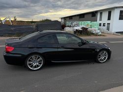 Schwarz Gebraucht 2011 BMW 325 M Sport Coupé | 11.000 € (Guter Preis)