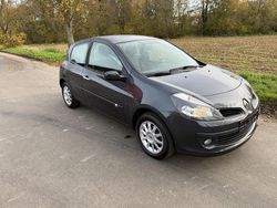 Gebraucht 2006 Renault Clio II Kleinwagen | 2.990 € (Teuer)