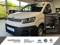 Weiss Gebraucht 2022 Citroën Berlingo PureTech Van / Kleinbus | 16.990 €