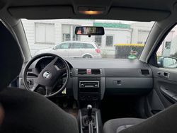 Silber Gebraucht 2004 Skoda Fabia Kleinwagen | 2.300 € (Etwas zu teuer)