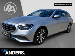 Hightech silber Gebraucht 2022 Mercedes E220 Exclusive Kombi | 36.244 € (Fairer Preis)