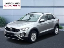 Pyrit silber metallic Gebraucht 2023 VW T-Roc Life SUV | 21.490 € (Guter Preis)