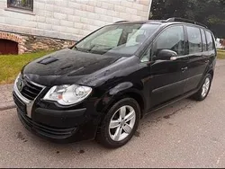 Schwarz Gebraucht 2006 VW Touran Van / Kleinbus | 1.800 € (Fairer Preis)
