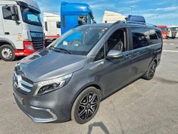 Grau Gebraucht 2022 Mercedes V300 Avantgarde Van / Kleinbus | 51.728 € (Superpreis)