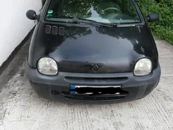 Schwarz Gebraucht 2005 Renault Twingo Kleinwagen | 800 €