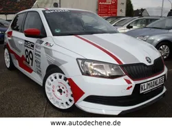 Laserweiss Gebraucht 2016 Skoda Fabia Limousine | 10.500 € (Etwas zu teuer)