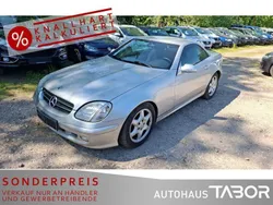 Brillantsilber metalliclack Gebraucht 2002 Mercedes SLK200 Cabrio | 2.985 € (Superpreis)