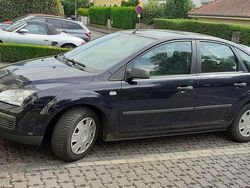 Blau Gebraucht 2006 Ford Focus Limousine | 1.500 € (Fairer Preis)