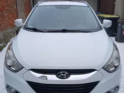 Weiß Gebraucht 2011 Hyundai ix35 Comfort SUV | 6.800 € (Etwas zu teuer)