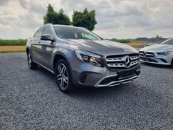 Mountaingrau met. Gebraucht 2017 Mercedes GLA200 SUV | 20.900 € (Fairer Preis)