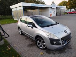 Grau Gebraucht 2010 Peugeot 3008 Kombi | 4.400 € (Teuer)